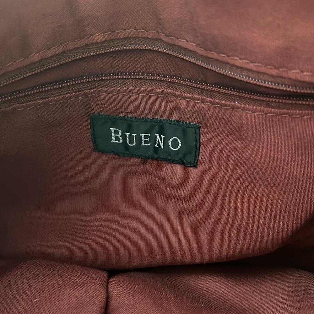 Bueno over the shoulder or cross body bag. Brick red. Lots of pockets. L… - Picture 5 of 8